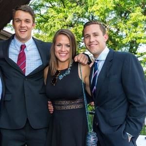 Meet your Posher, Abigail